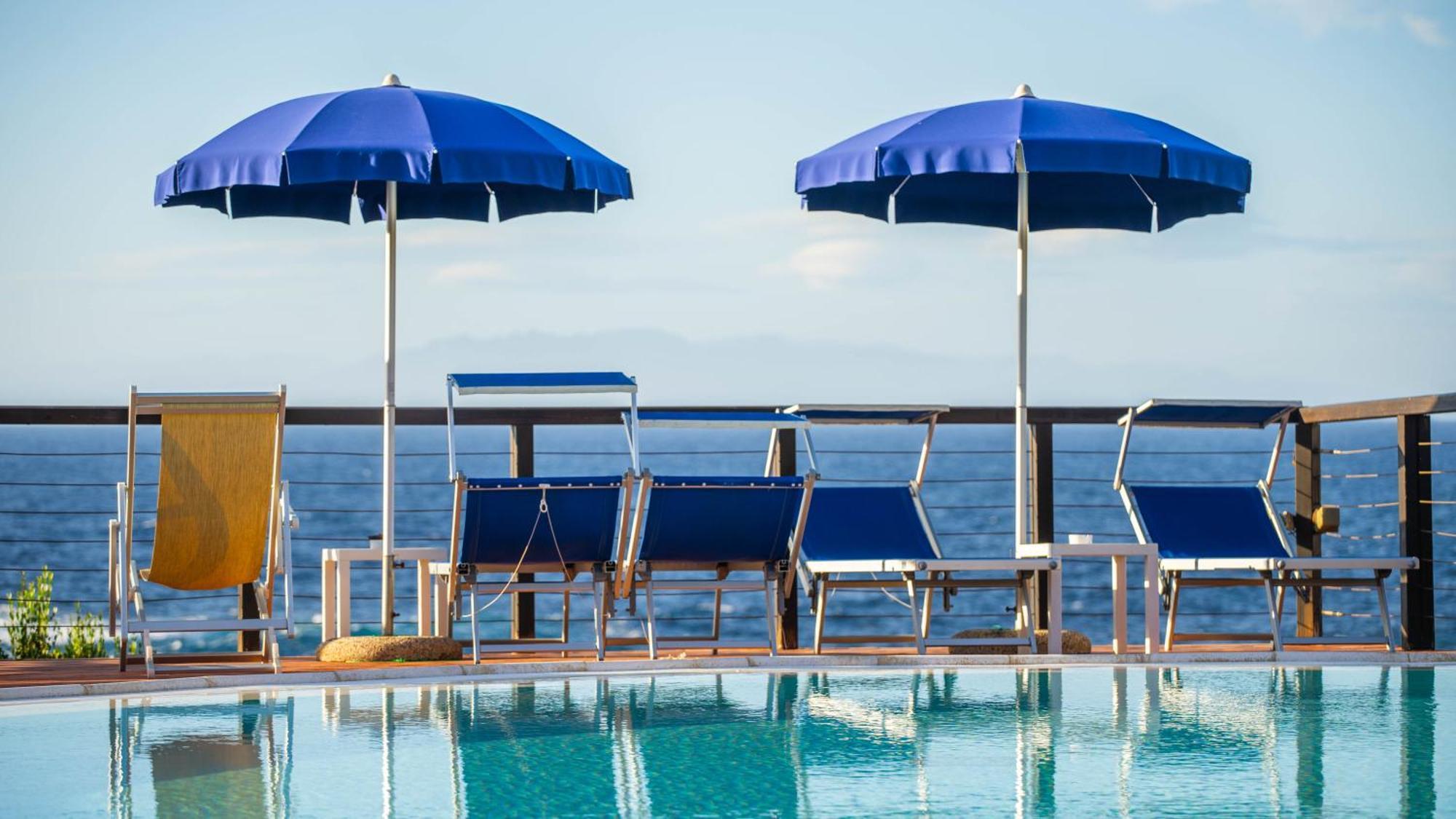 Hotel Costa Paradiso Exterior photo